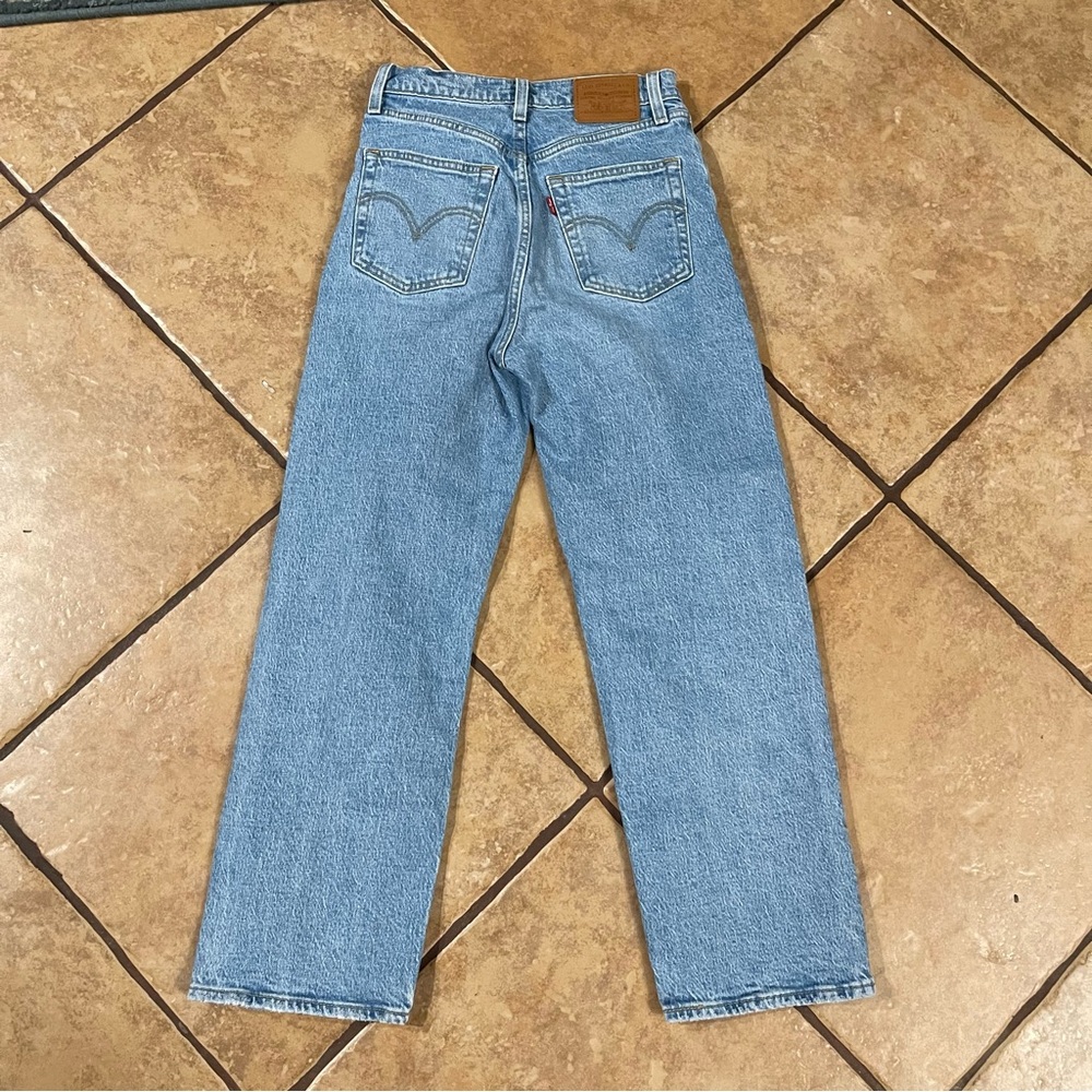 Levi’s | Ribcage Straight Ankle Jeans Size: 25 - Picture 8 of 8